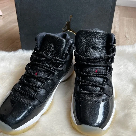 Air Jordan 11 Retro BG Big Kid Size 4